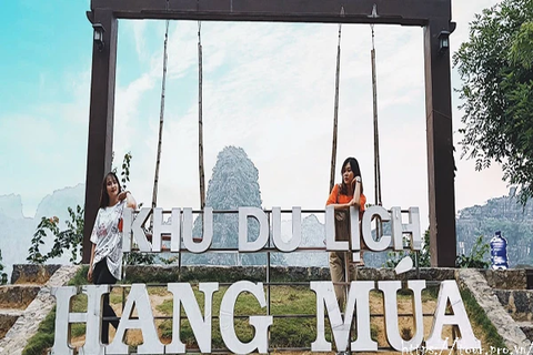 Tour Hang Múa