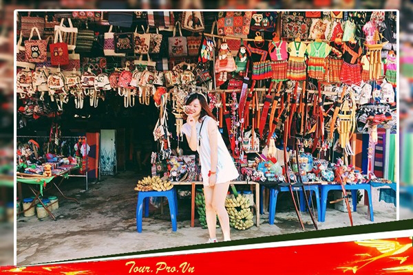 Tour MAI CHÂU
